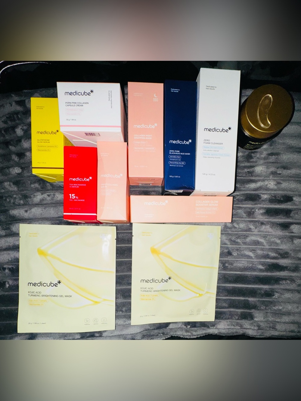 11 Piece Medicube Skincare Set - one piece exp 2027 others 2028! NEW